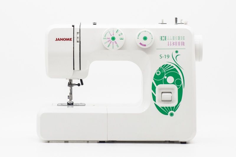 Швейная машина Janome S-19