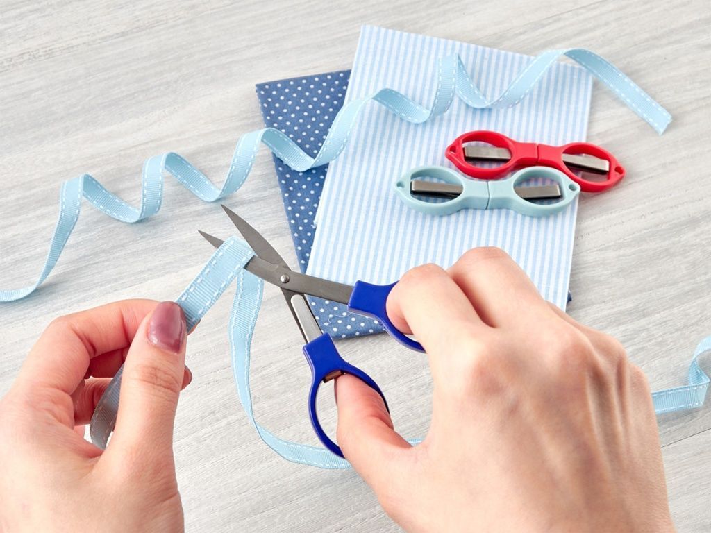 Ножницы раскладные 10 см бирюзовые Hemline 353.F.DB-turquoise