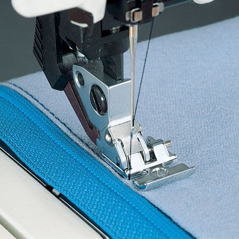 Лапка для молнии с системой IDT™ PFAFF 820248096