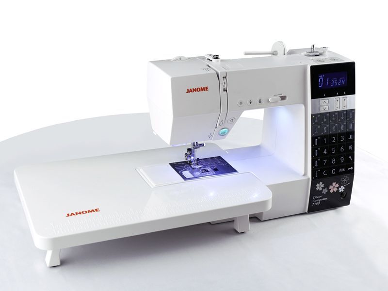 Швейная машина Janome DC 7100