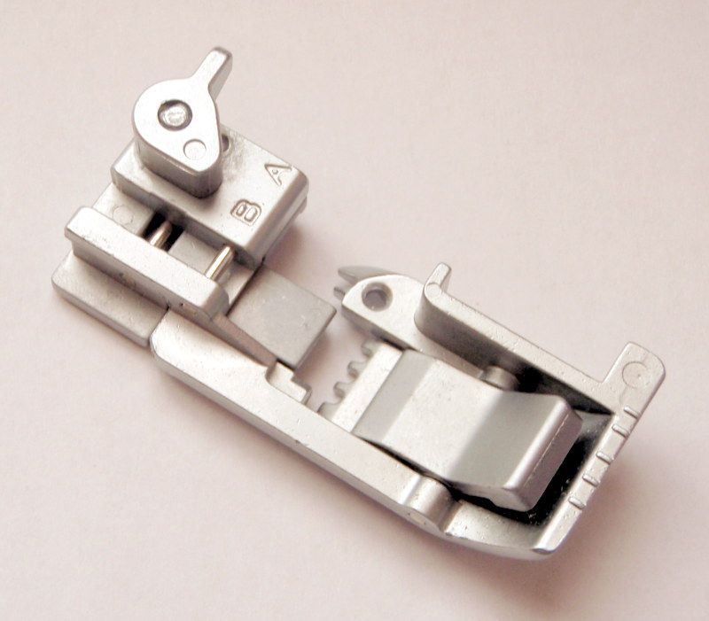 Универсальная лапка Janome 1200D 797-093-001
