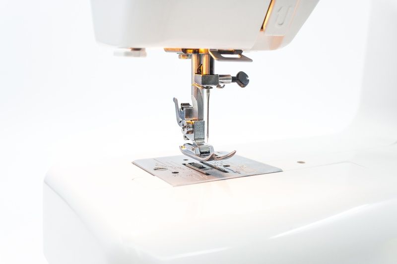 Швейная машина Janome Legend 2515