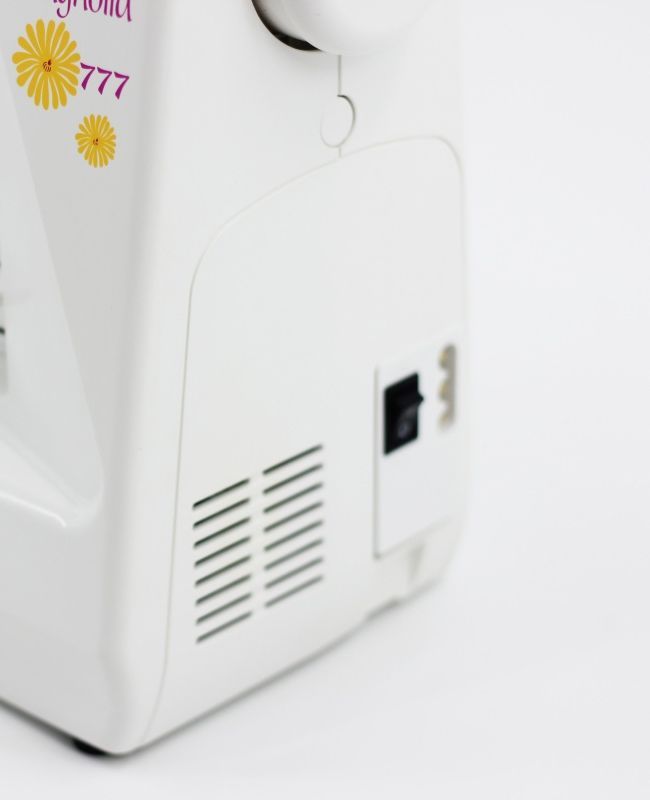 Швейная машина Janome 777 Magnolia