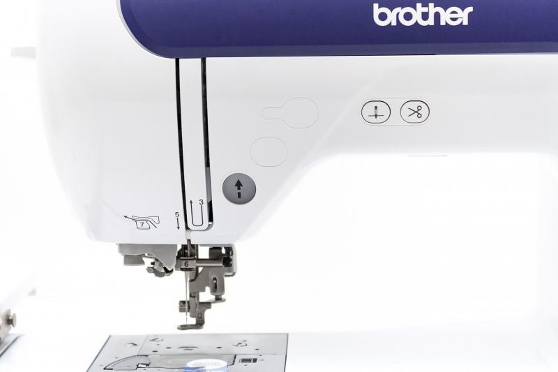 Вышивальная машина Brother Innov-is F440E