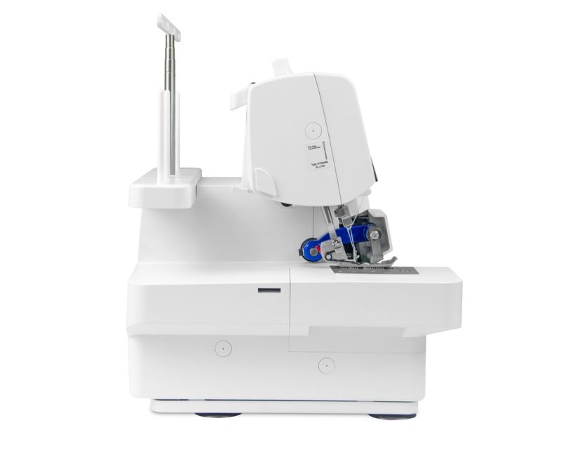 Оверлок Juki MO 680