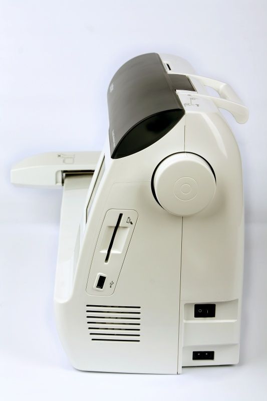 Вышивальная машина Brother NV-750E