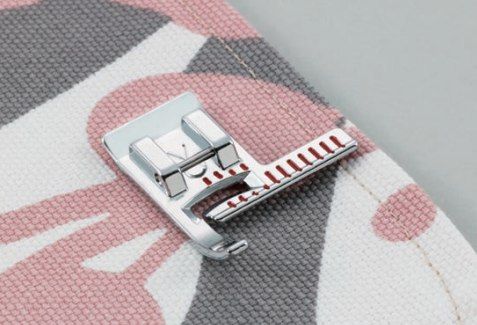 Лапка Brother F063 с линейкой