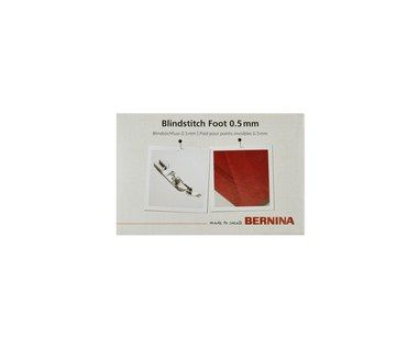 502 070 03 48 Лапка для оверлока Bernina L450/460 для потайной строчки 0,5мм