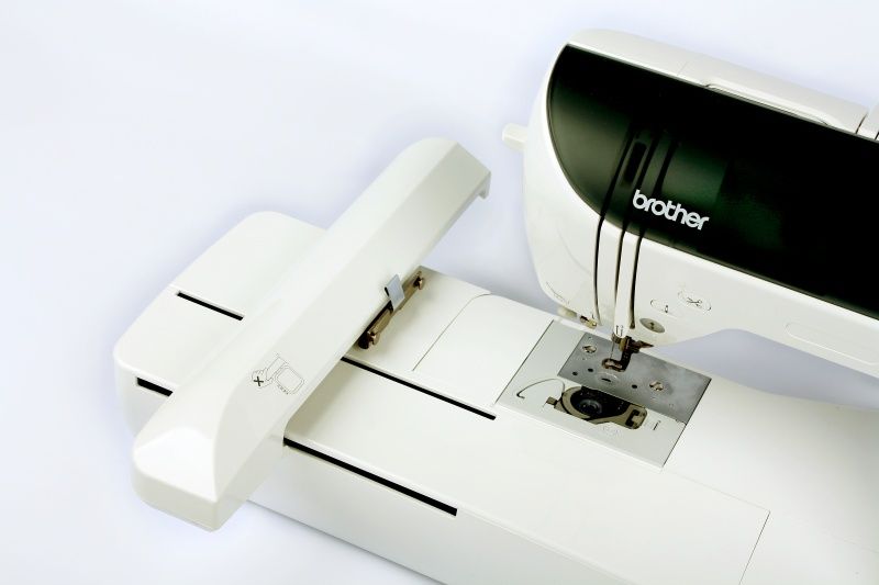 Вышивальная машина Brother NV-750E