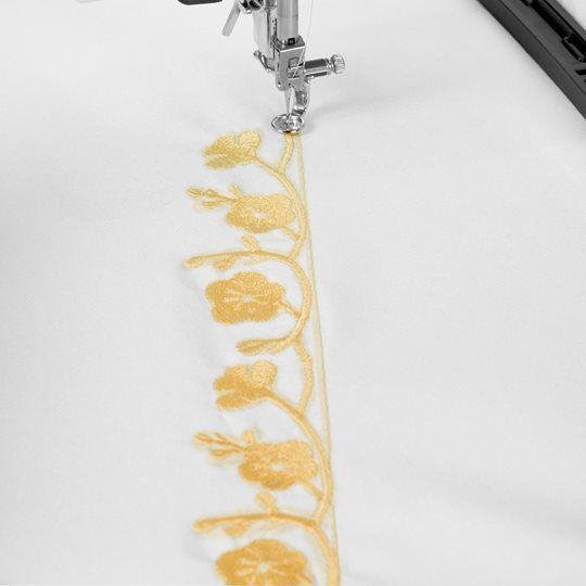 Вышивальная машина Bernina 700
