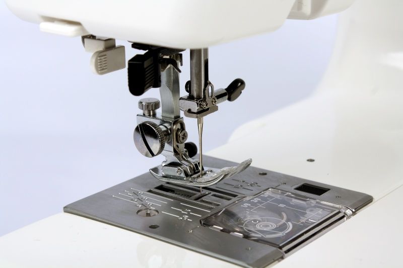Швейная машина Janome 7524 E (без чехла)