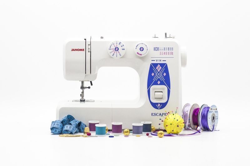 Швейная машина Janome V-14 Escape